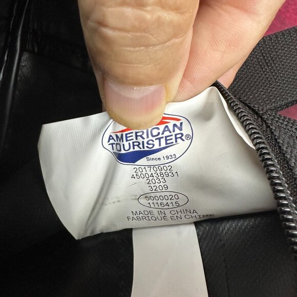 AMERICAN TOURISTER CARRY ON SHOULDER DUFFLE BAG ADJUSTABLE STRAP, BLACK, ZIPPER - Picture 5 of 11